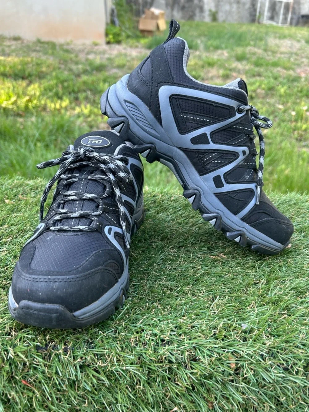 HI-TEC Men's V-LITE Wild-FIRE Low Waterproof Hiking Shoe,Men size 8